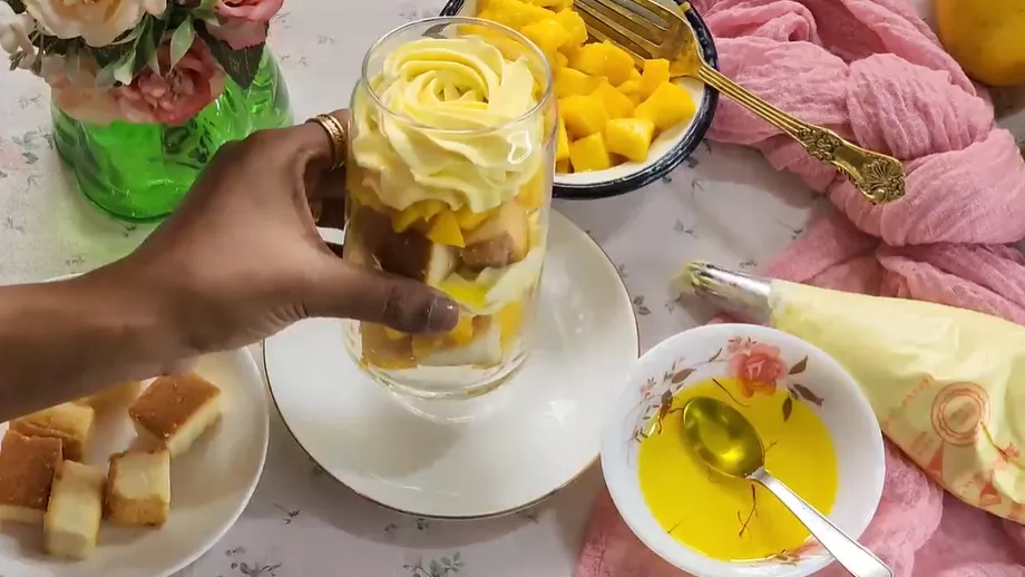 Mango Trifle Pudding Recipe